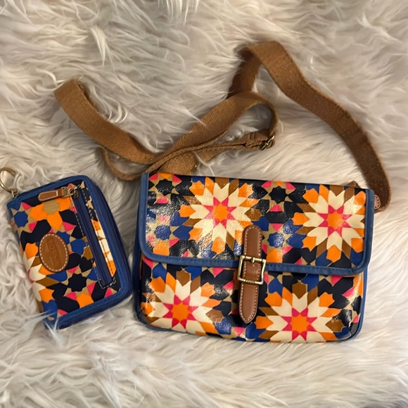 Fossil crossbody bag with matching wallet - Picture 1 of 10